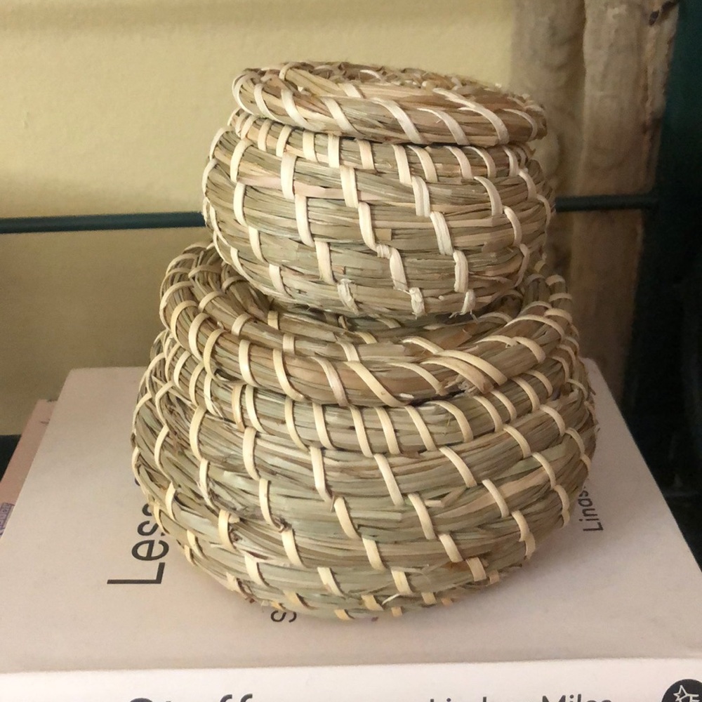2 round baskets